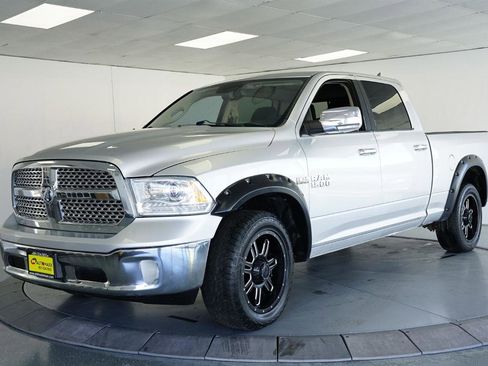 Used 2014 RAM 1500 Laramie w/ Convenience Group image 5