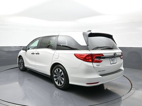 Certified 2024 Honda Odyssey EX-L image 8