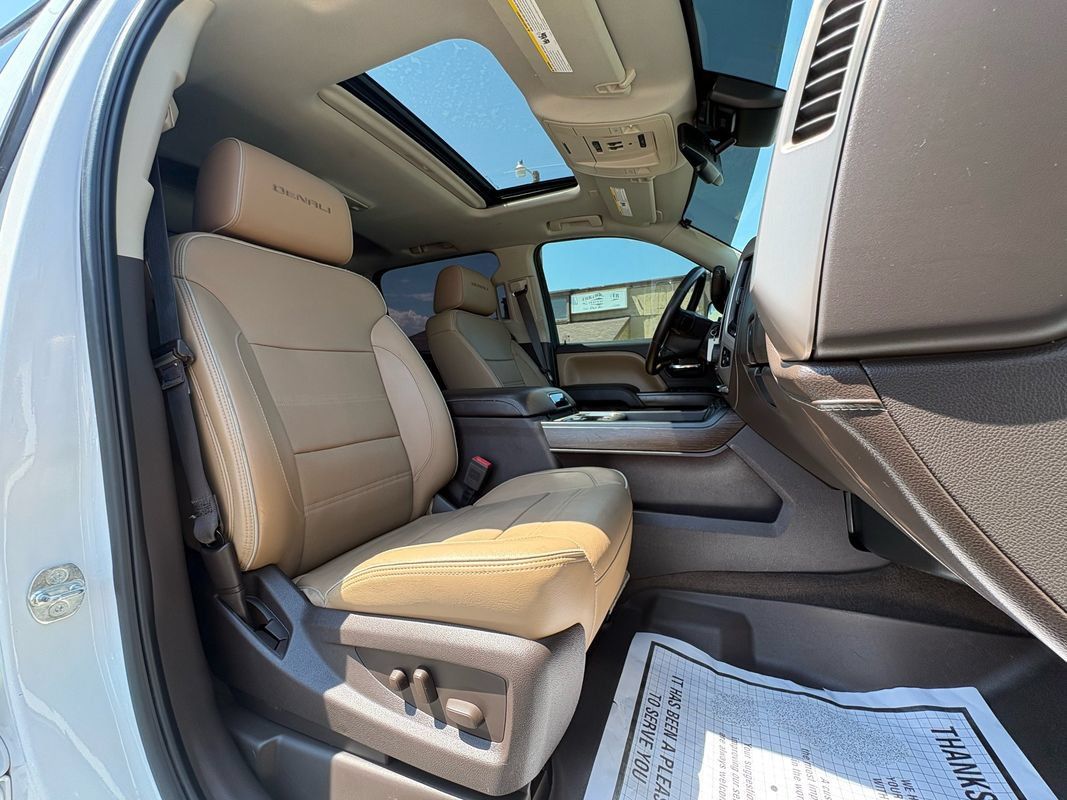 Used 2017 GMC Sierra 1500 Denali AWD/4WD image 25