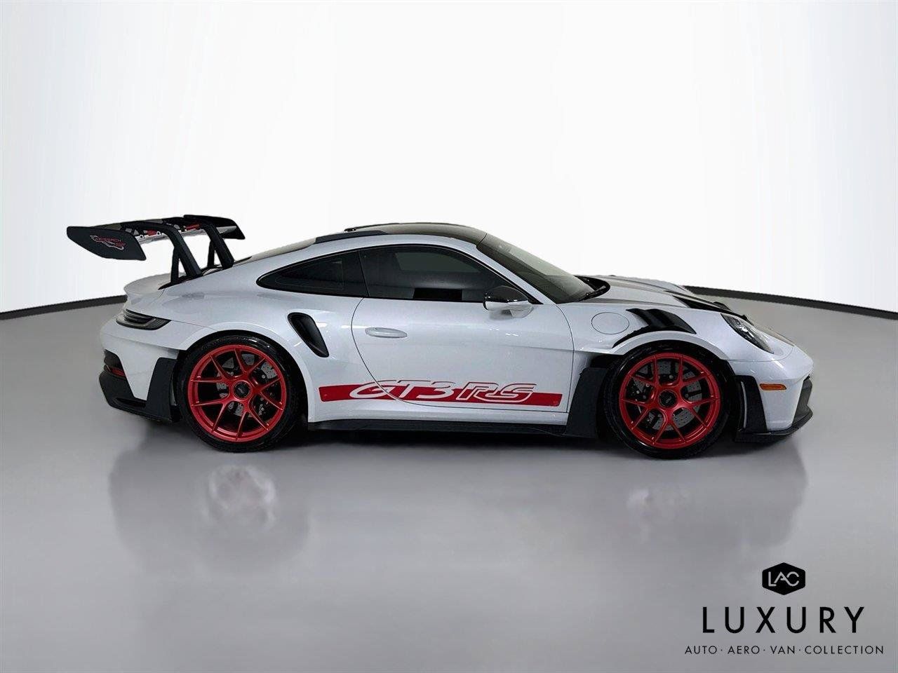 Used 2025 Porsche 911 GT3 RS RWD image 5