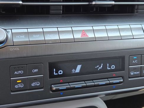 Used 2024 Hyundai Kona SEL FWD image 23
