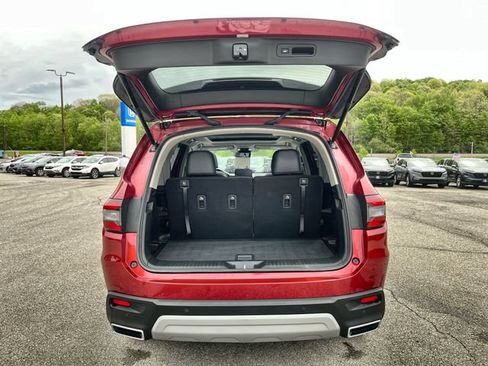Used 2025 Honda Pilot Touring image 21