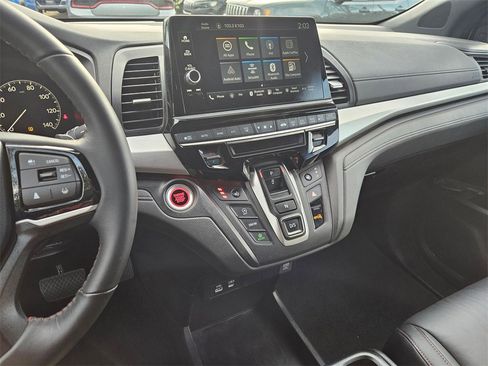 Used 2025 Honda Odyssey Sport-L image 23