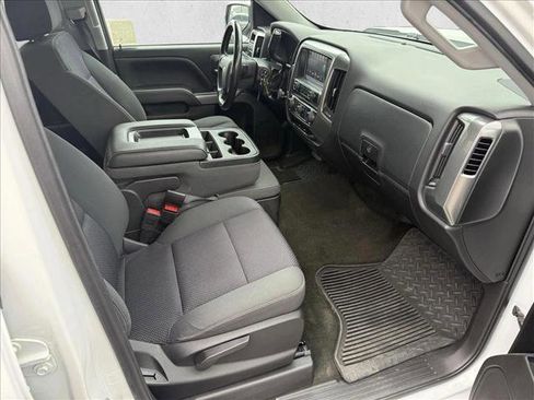 Used 2018 Chevrolet Silverado 1500 LT w/ LT Eassist Package RWD image 18