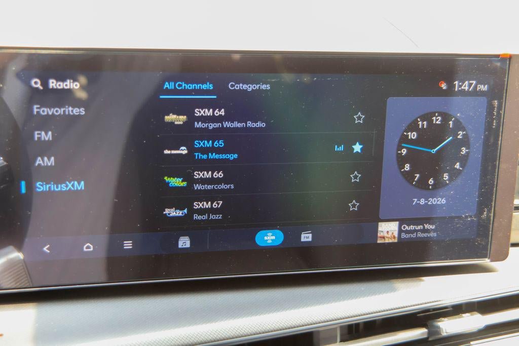 New 2026 Hyundai Santa Fe SE FWD image 3