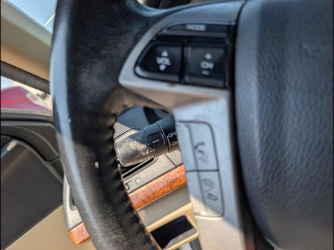 Used 2011 Honda Accord EX-L image 16