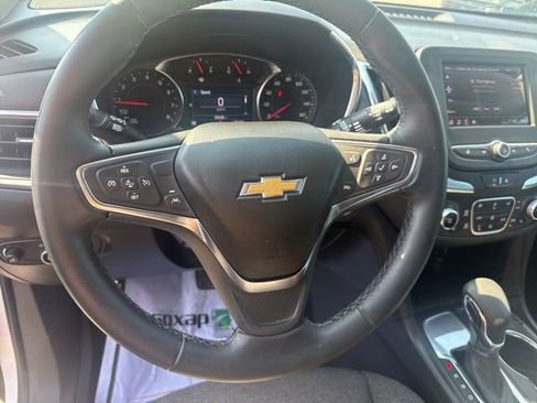 Certified 2023 Chevrolet Equinox LT FWD image 12