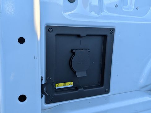 Certified 2022 Ford F150 XLT w/ Equipment Group 302A High image 13