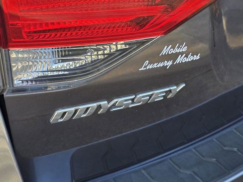 Used 2014 Honda Odyssey Touring Elite image 38