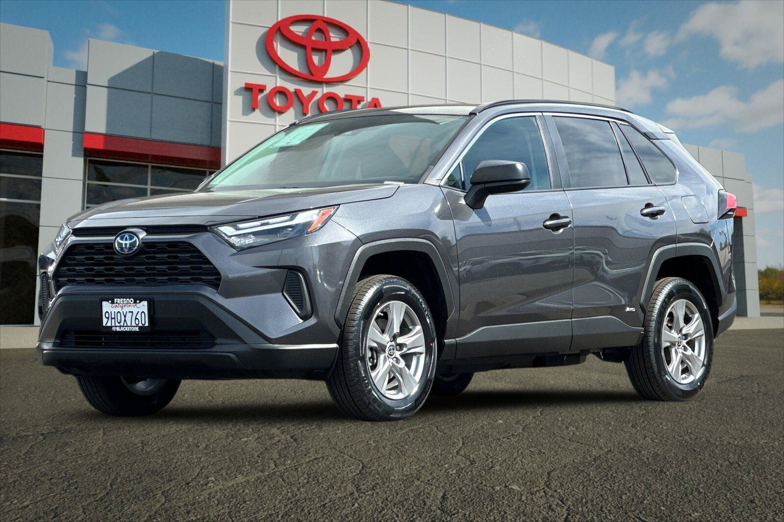 Certified 2023 Toyota RAV4 LE AWD/4WD image 7