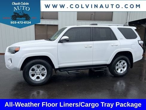 Used 2020 Toyota 4Runner SR5 AWD/4WD image 1
