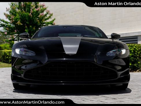 Used 2023 Aston Martin V8 Vantage Coupe RWD image 32