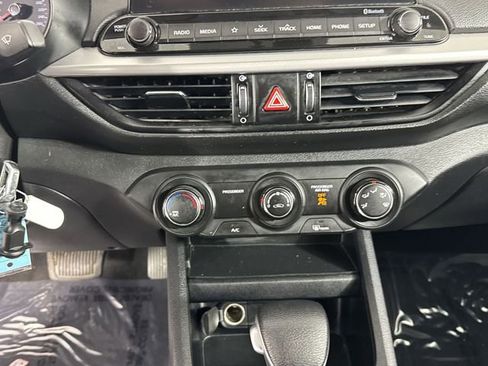 Used 2021 Kia Forte LXS FWD image 8