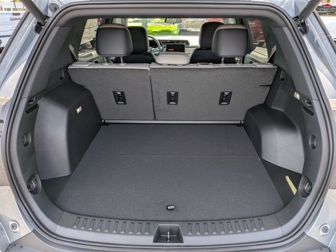 New 2027 GMC Terrain Elevation w/ Elevation Premium Package FWD image 17