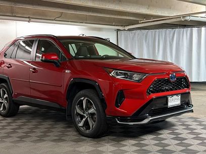 Used 2021 Toyota RAV4 SE w/ Weather & Moonroof Package