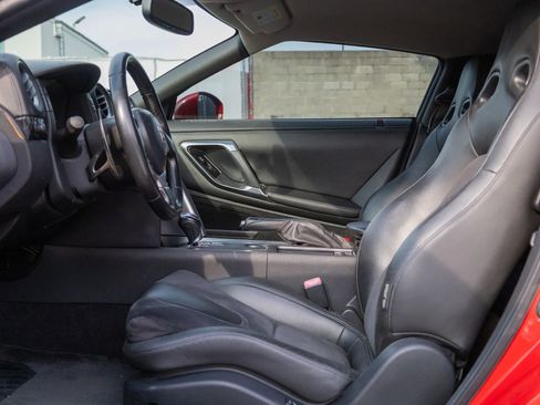 Used 2010 Nissan GT-R Premium image 38