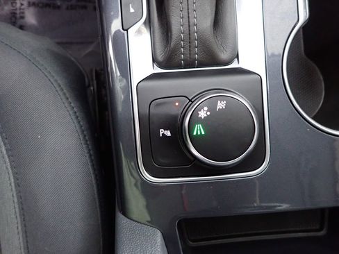 Used 2019 Chevrolet Blazer LT image 31