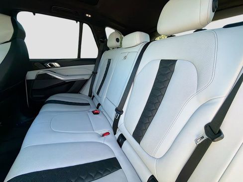 Used 2022 BMW X5 M w/ Executive Package image 21