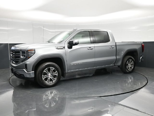 Used 2025 GMC Sierra 1500 SLT AWD/4WD image 9