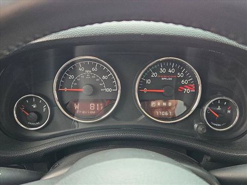 Used 2013 Jeep Wrangler Unlimited Rubicon AWD/4WD image 10