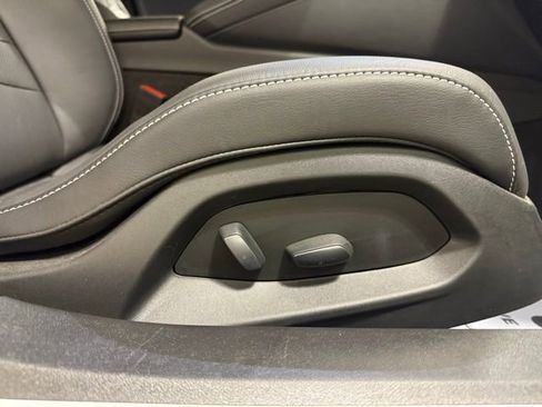 Used 2023 Chevrolet Corvette Stingray Coupe w/ Z51 Performance Package image 29