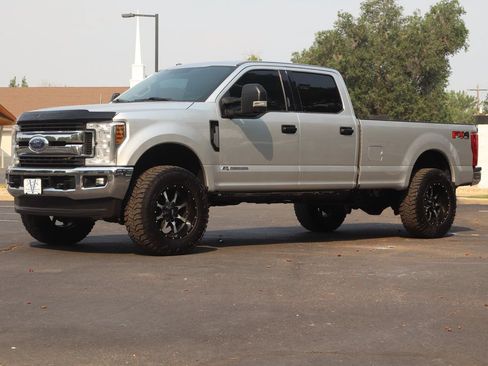 Used 2019 Ford F350 XLT w/ XLT Value Package AWD/4WD image 11