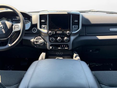 Used 2025 RAM 1500 Big Horn AWD/4WD image 11