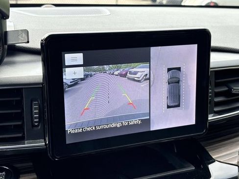 Certified 2023 Ford Explorer Limited AWD/4WD image 30