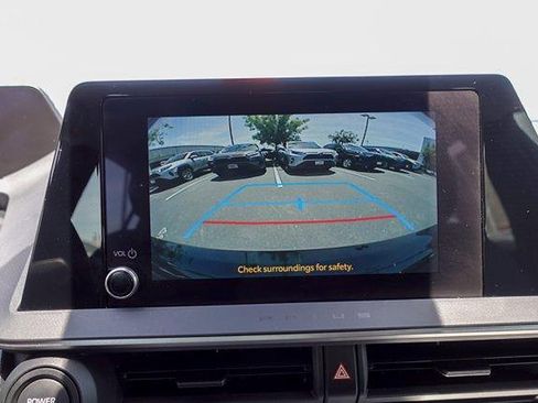 Certified 2024 Toyota Prius LE FWD image 22
