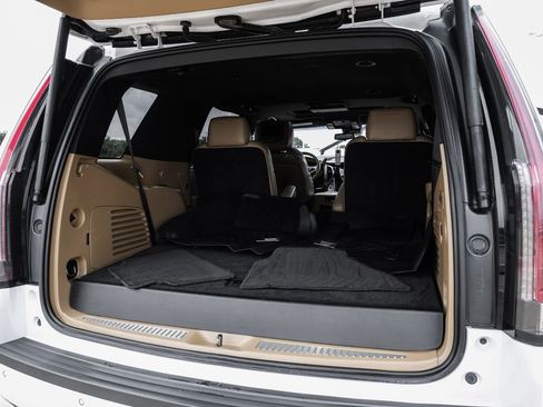 Used 2019 Cadillac Escalade Platinum AWD/4WD image 65