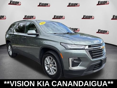Used 2023 Chevrolet Traverse LT AWD/4WD image 3