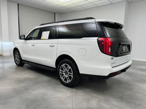 Used 2025 Ford Expedition Max Active image 5