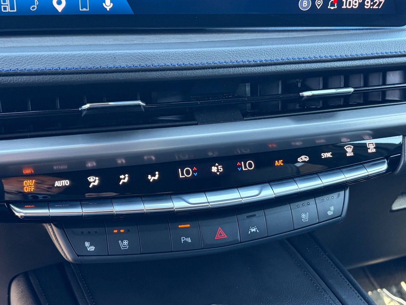 Used 2024 Cadillac XT4 Sport AWD/4WD image 27