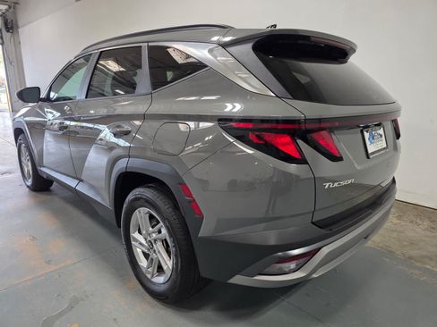Used 2025 Hyundai Tucson SEL AWD/4WD image 3
