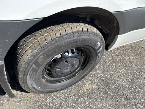 Used 2025 Mercedes-Benz Sprinter 2500 image 29