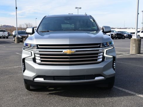 Used 2024 Chevrolet Tahoe High Country w/ Advanced Technology Package image 3