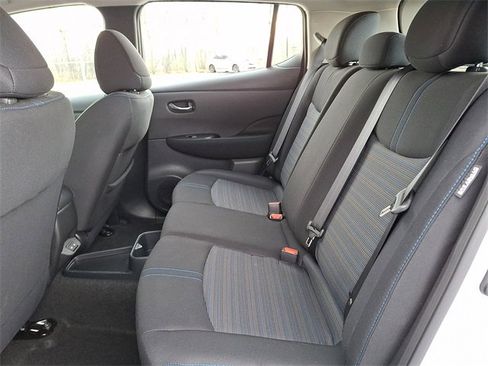 Used 2024 Nissan Leaf S image 14