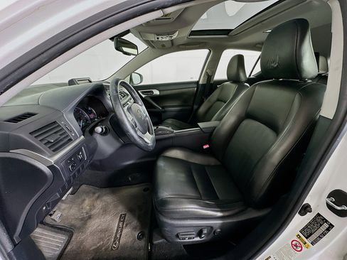 Used 2011 Lexus CT 200h image 13