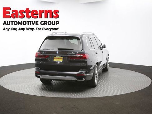 Used 2022 BMW X7 xDrive40i w/ Premium Package AWD/4WD image 39