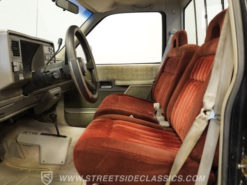 Used 1993 GMC Sierra 1500 4x4 Regular Cab image 3