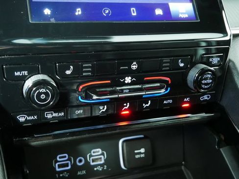 Certified 2023 Jeep Grand Cherokee Altitude AWD/4WD image 30