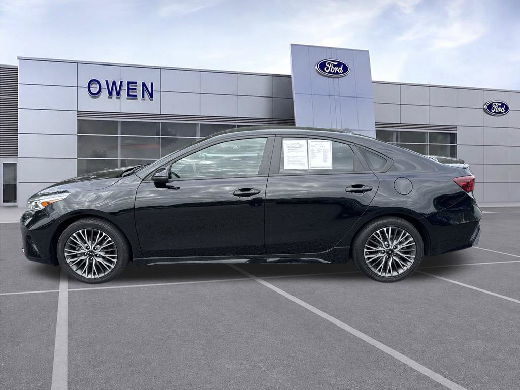 Used 2023 Kia Forte GT-Line w/ GT-Line Technology Package FWD image 2