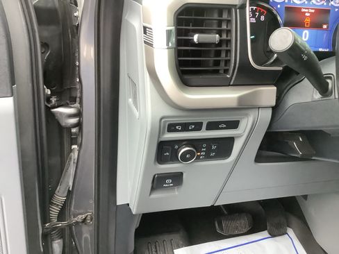 Used 2022 Ford F150 XLT w/ Equipment Group 302A High AWD/4WD image 12