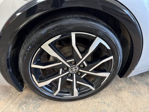 Used 2023 Toyota Prius Prime FWD image 22