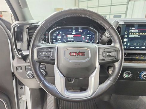 Used 2022 GMC Sierra 1500 SLE image 22