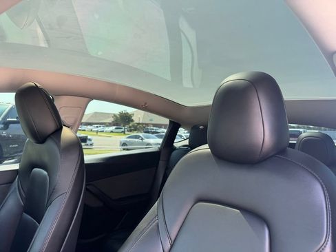 Used 2022 Tesla Model Y Performance AWD/4WD image 24