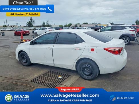 Used 2017 Toyota Corolla LE FWD image 3