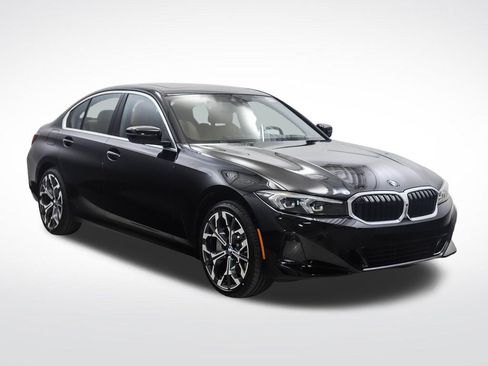 New 2026 BMW 330i xDrive Sedan w/ Convenience Package AWD/4WD image 7