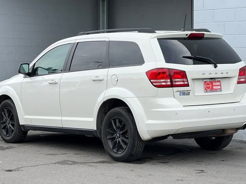 Used 2020 Dodge Journey SE w/ Blacktop Package image 7
