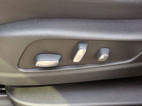 Certified 2023 Cadillac XT5 Premium Luxury image 16